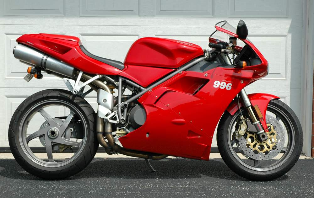 Ducati 996 01  1.jpg